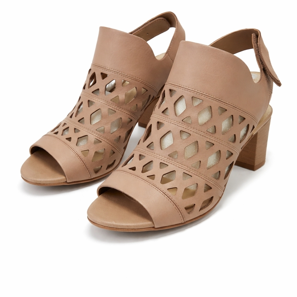 Vince Camuto VC-Deverly Tan Cutout Nubuck Heeled Sandals - NWOB